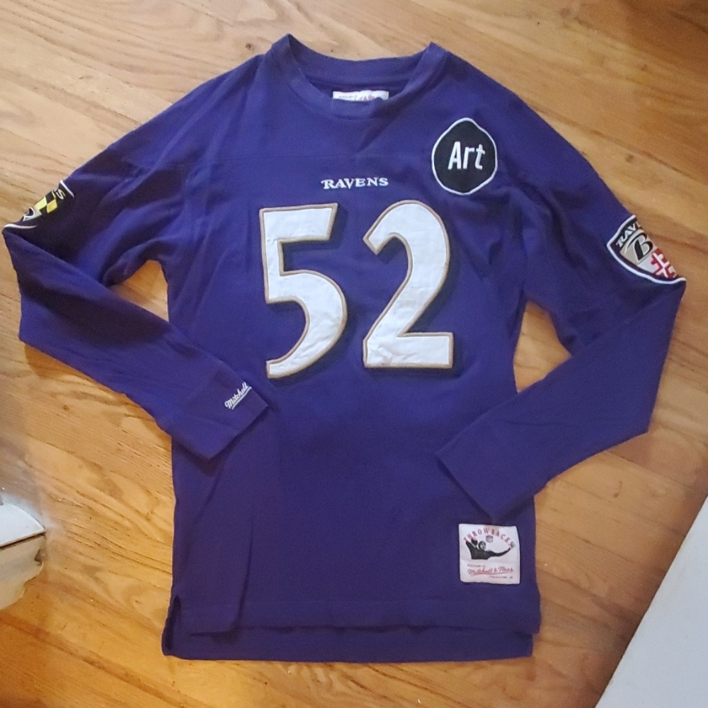 Mitchell & Ness long-sleeved Ray Lewis tee